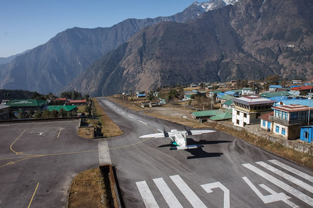 Top 10 most dangerous airports in the world:Lukla Airpor